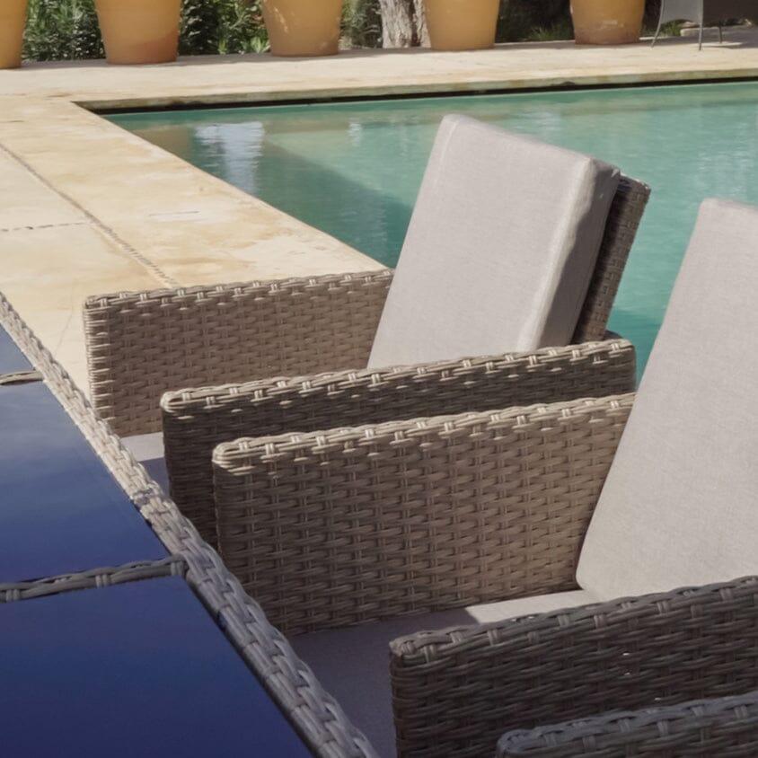 Outlet - 10 Seater Rattan Cube Outdoor Dining Set - Natural Brown Weave - Image 7