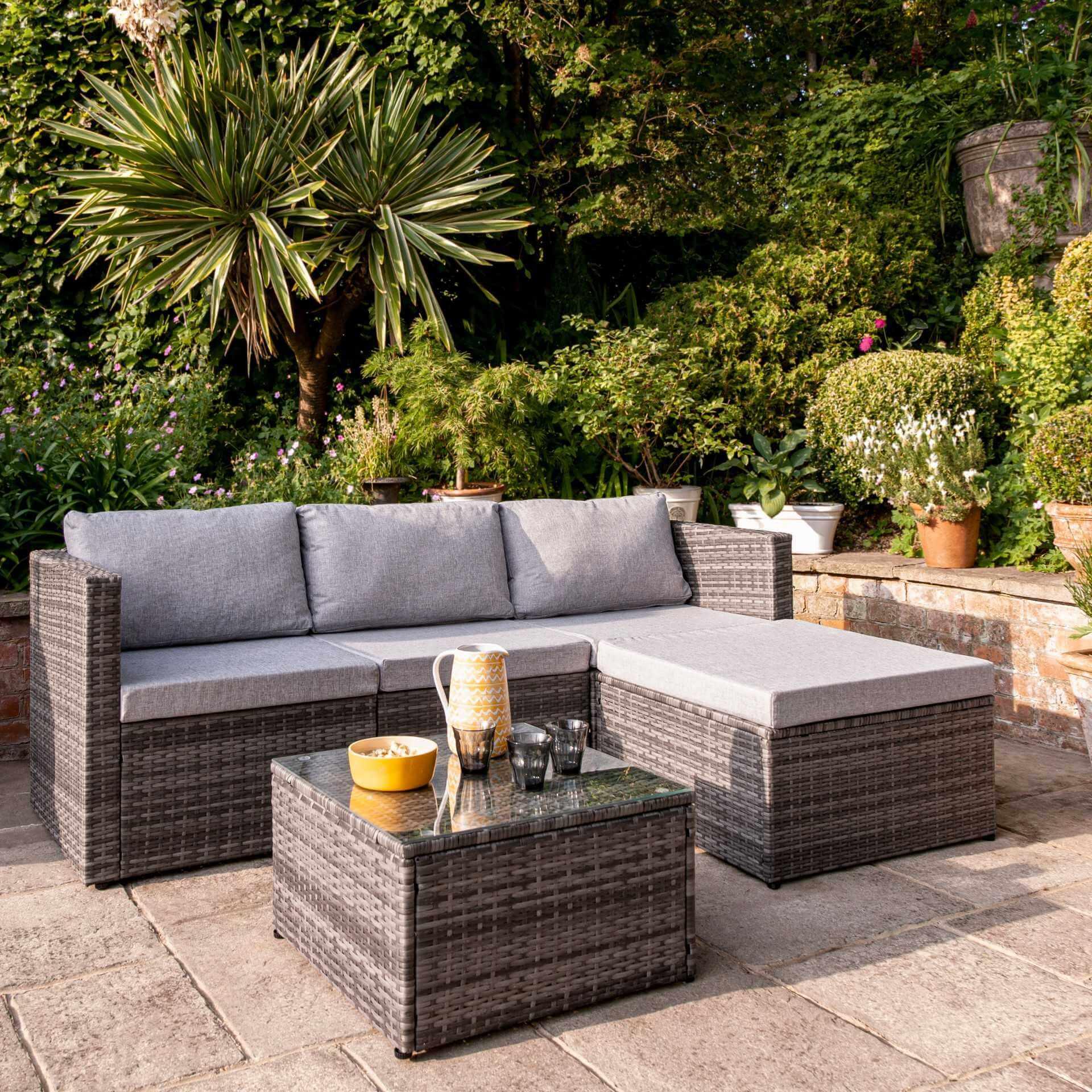 Weston 4 Seater Rattan Corner Sofa Set with Grey LED Premium Cantilever Parasol & Base - Grey Weave - Image 2