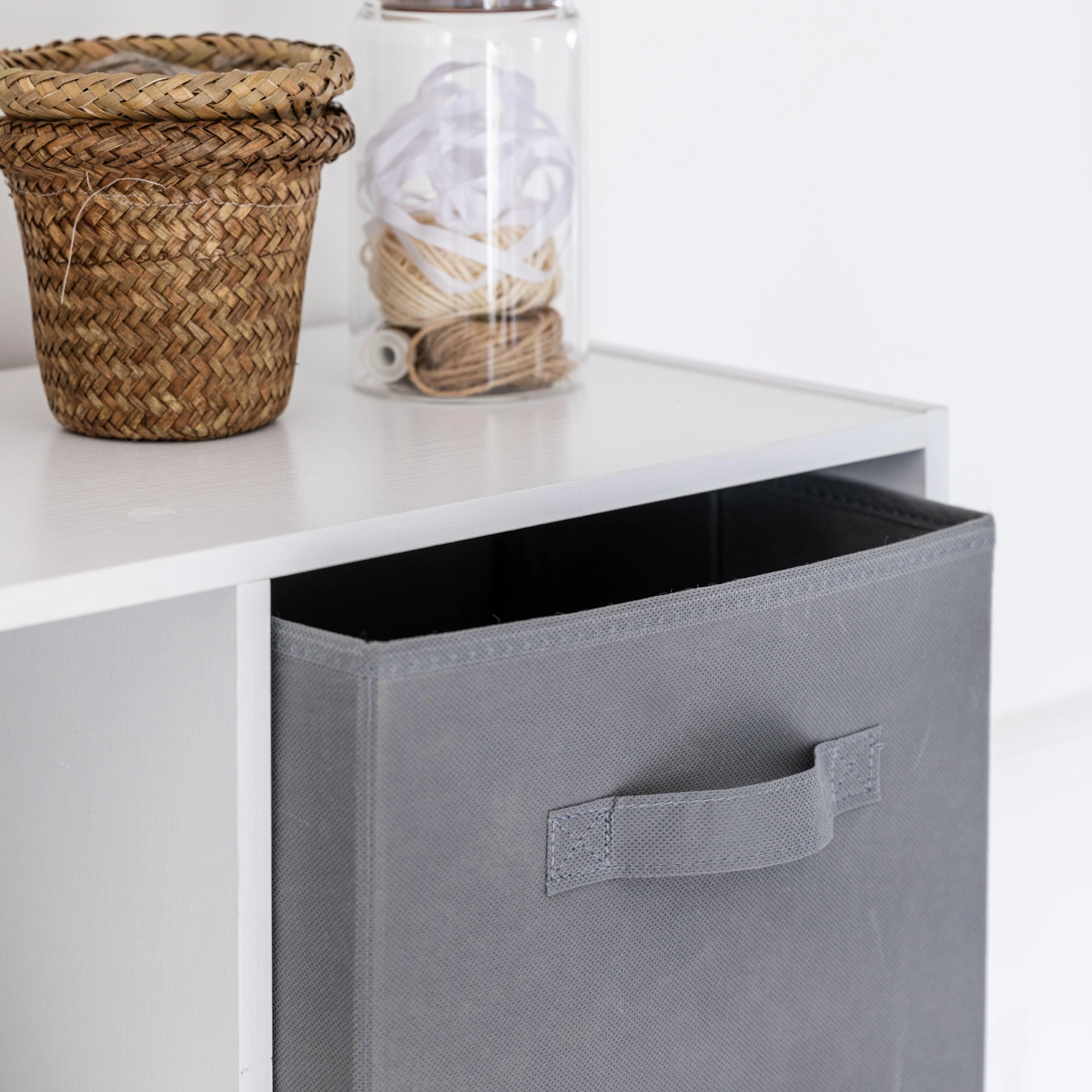 Cara 8 Cube Storage Unit in Chalk White & 4 Grey Handled Box Drawers - Image 4