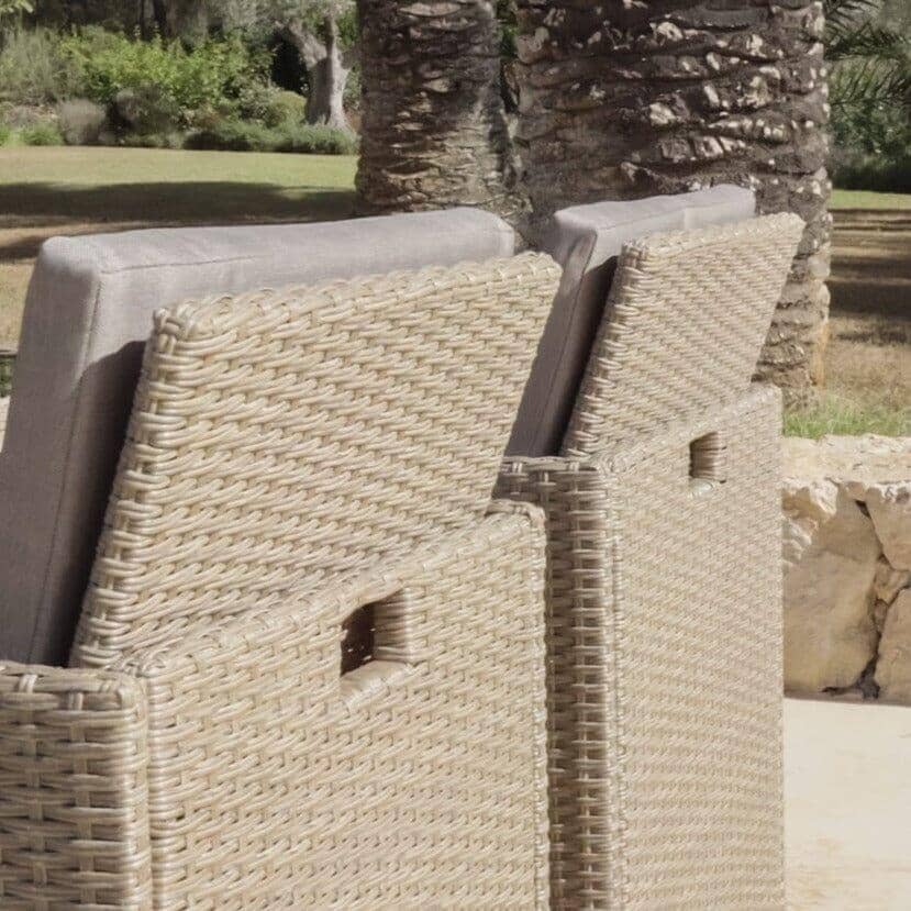 Cube 8 Seater Rattan Outdoor Dining Set with Grey Parasol - Natural Brown Weave Polywood Top - Image 6