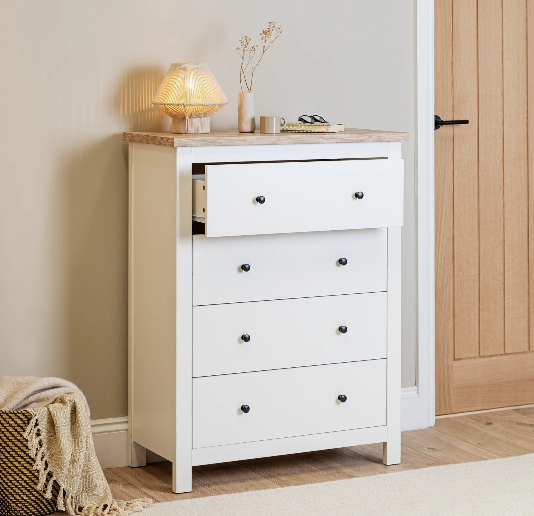 Bampton 4 Drawer Tall Chest of Drawers - Alabaster White - Image 3