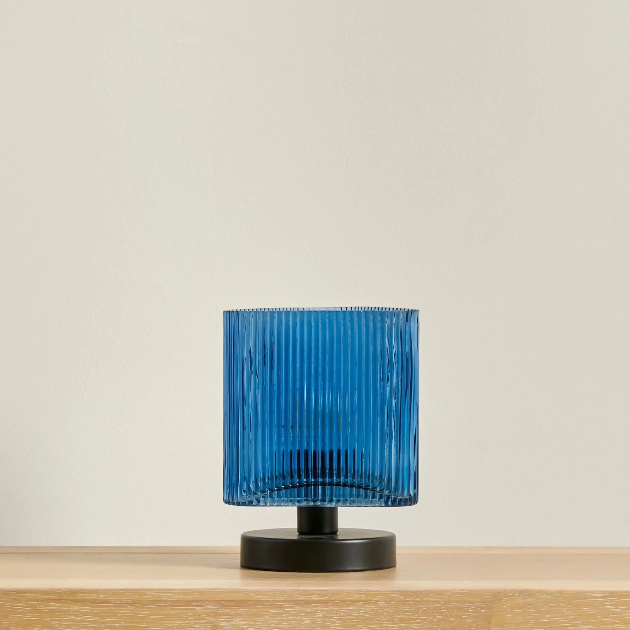 Edworth 20cm Table Lamp - Teal Glass - Image 4