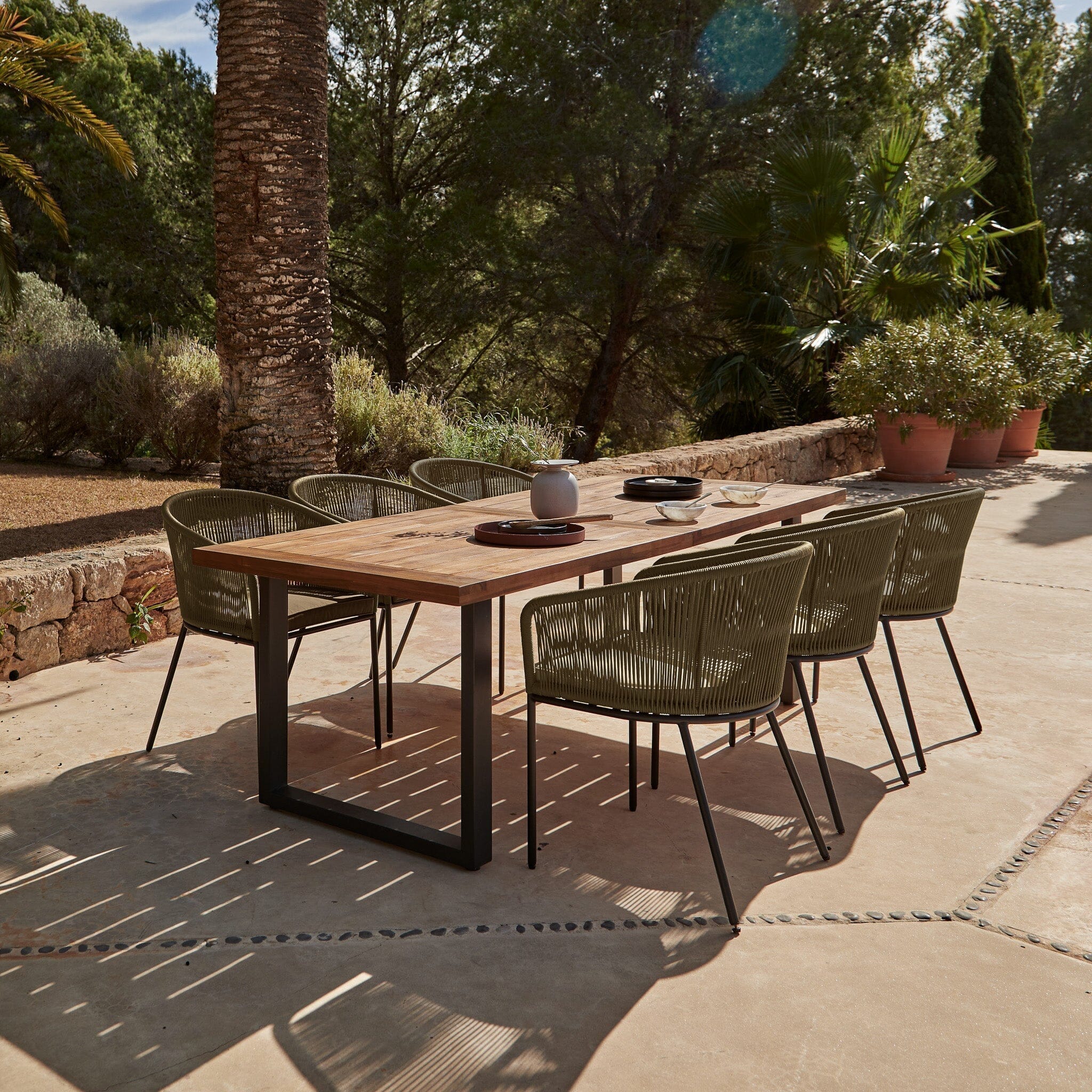 Hali 6 Seater Wooden Outdoor Dining Set with Hali Green Chairs & Cream LED Premium Cantilever Parasol - 235cm - Image 2