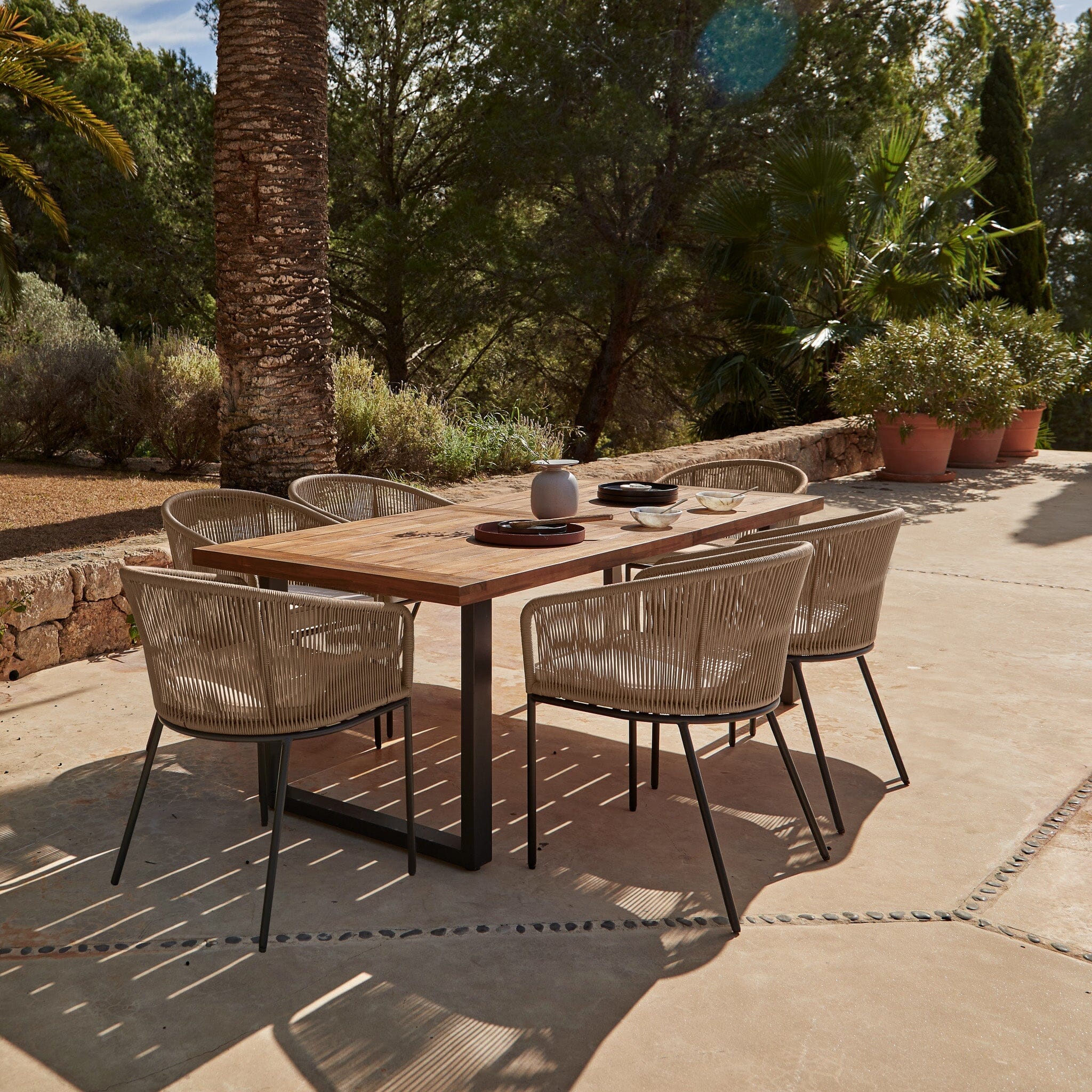 Hali 6 Seater Wooden Outdoor Dining Set with Hali Natural Chairs & Grey LED Premium Cantilever Parasol - 175cm - Image 2