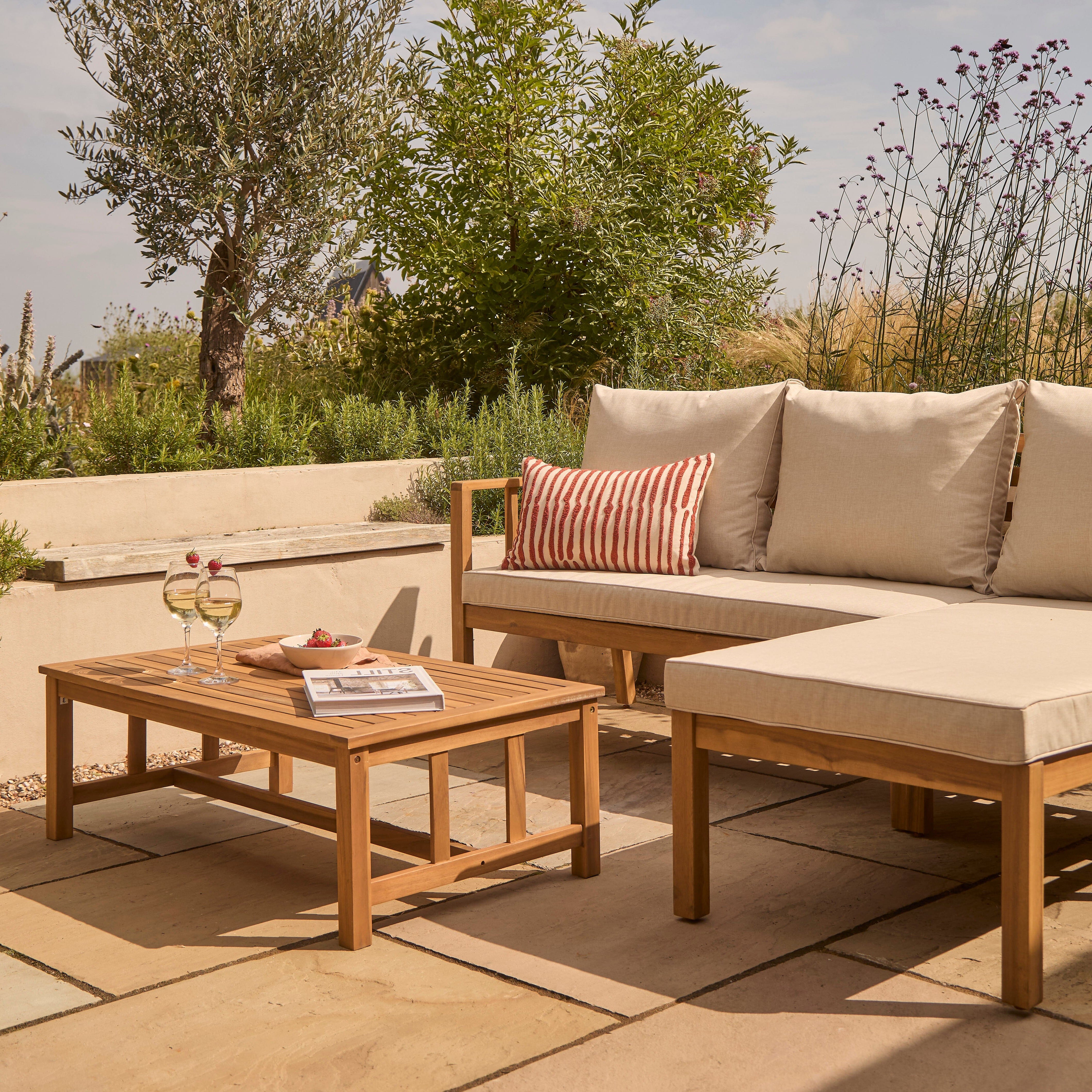 Harrelson 3 Seater Wooden Garden Chaise Corner Set - Natural Acacia and Sand - Image 5