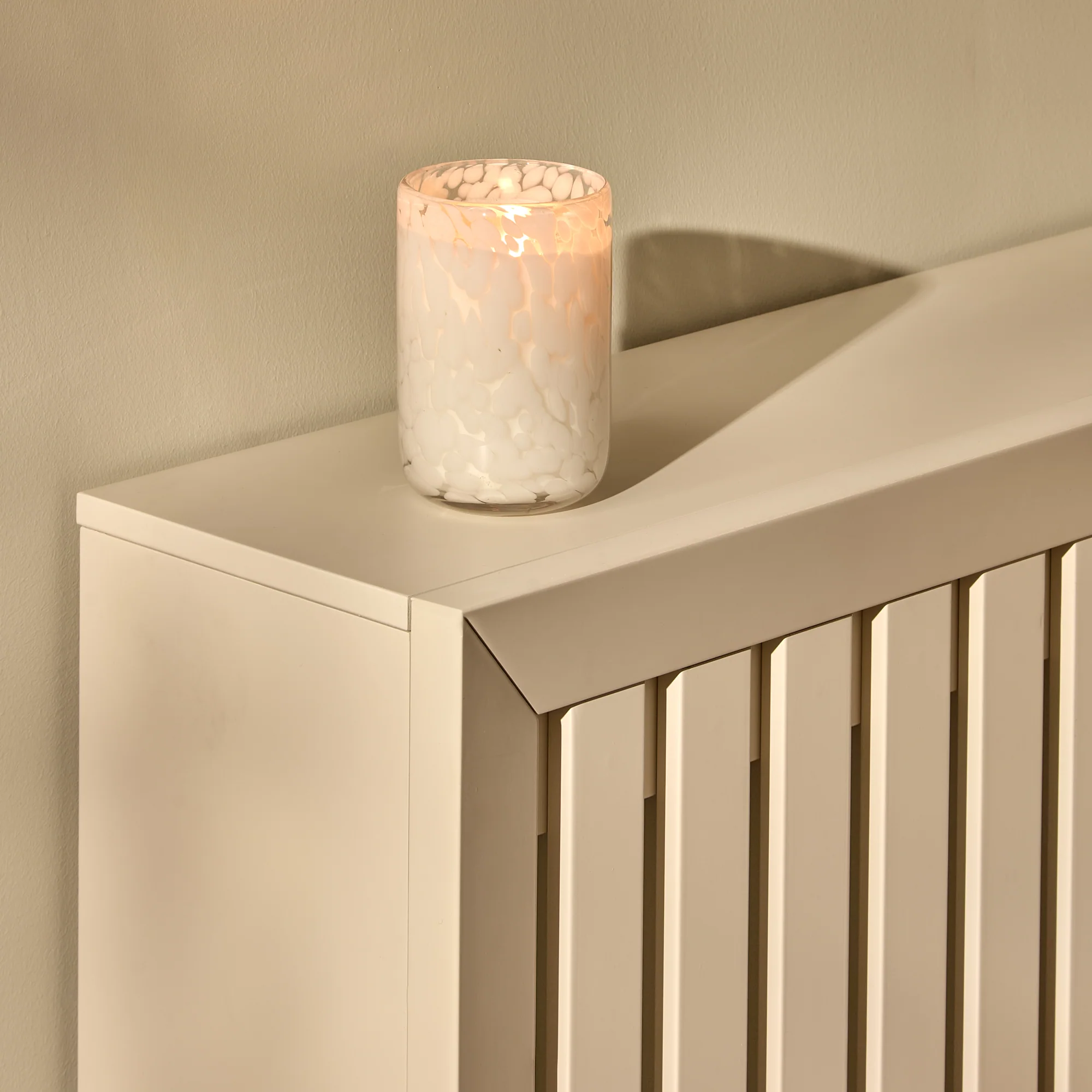 Merida Medium Radiator Cover - Oatmeal - Image 3