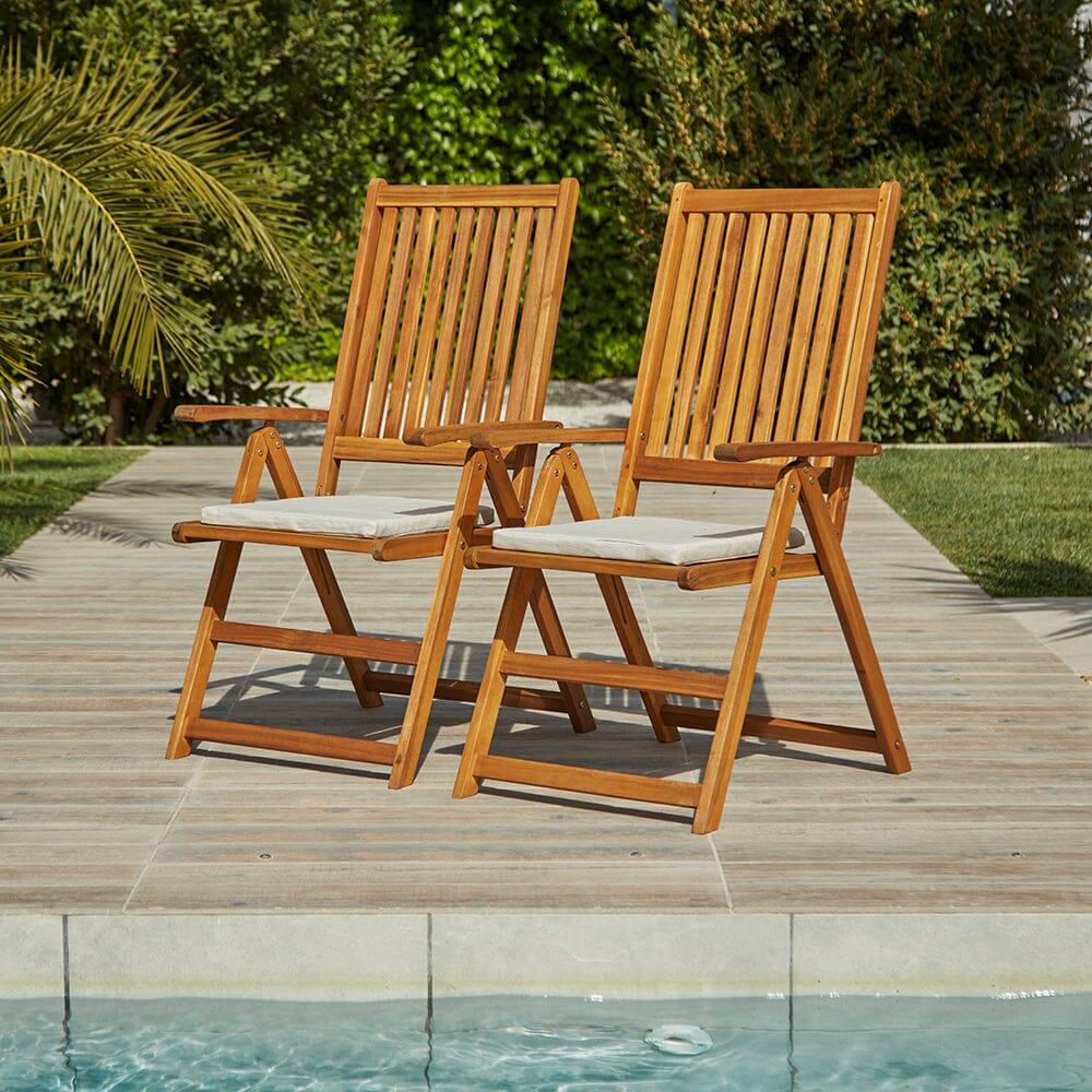 Oakley 6 Seater Wooden Extendable Garden Dining Set with Grey Parasol - Image 8
