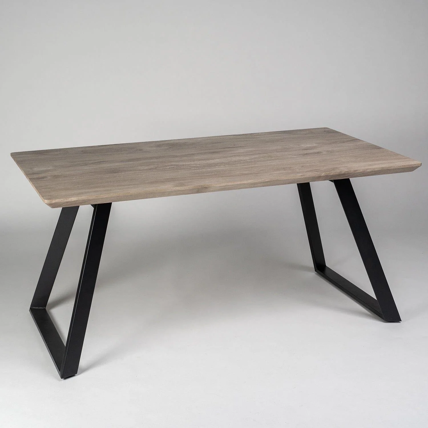 Outlet - Atlas Wood Effect Dining table - with Black Legs - Image 3