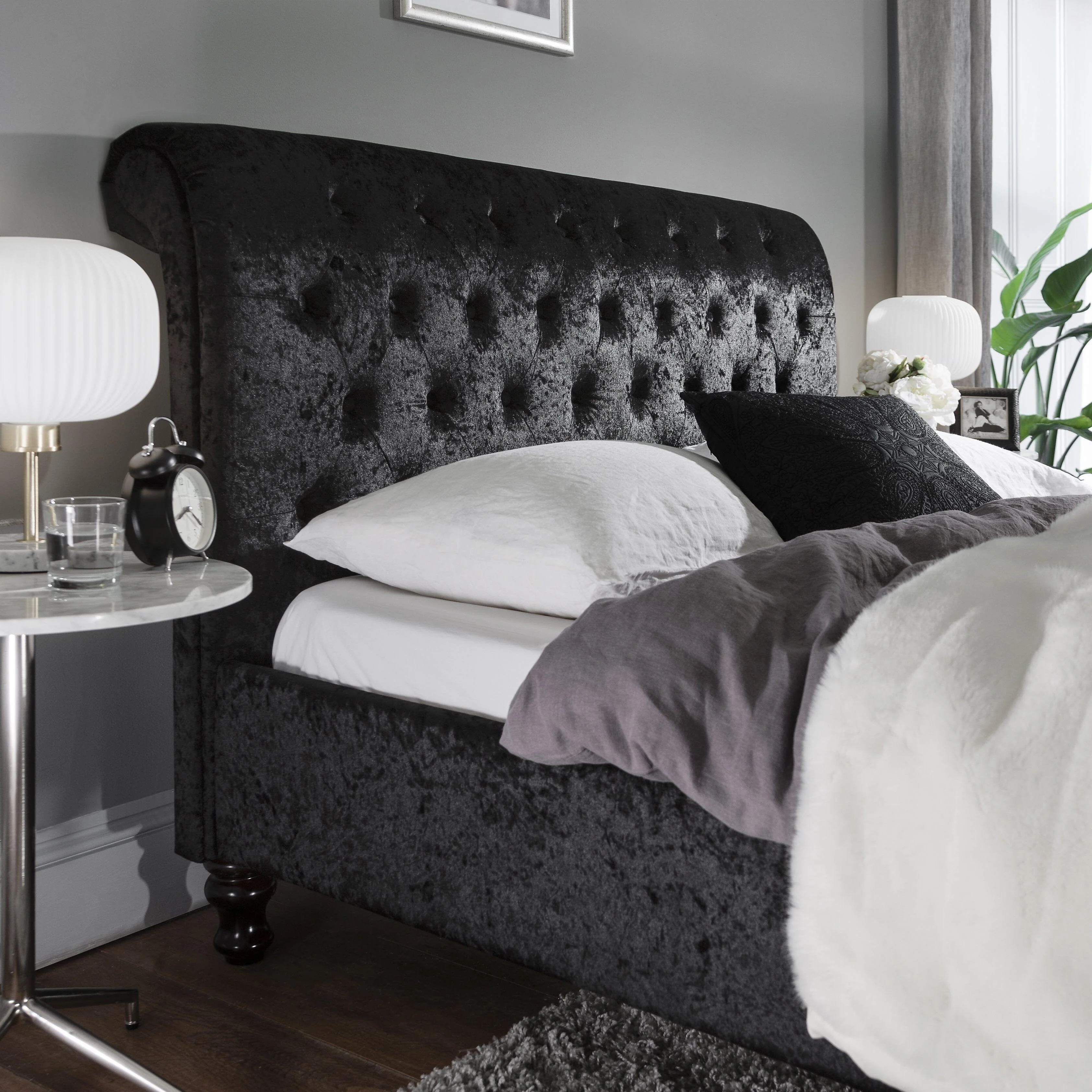 Outlet - Black Crushed Velvet Sleigh Bed Frame King Size - Image 2