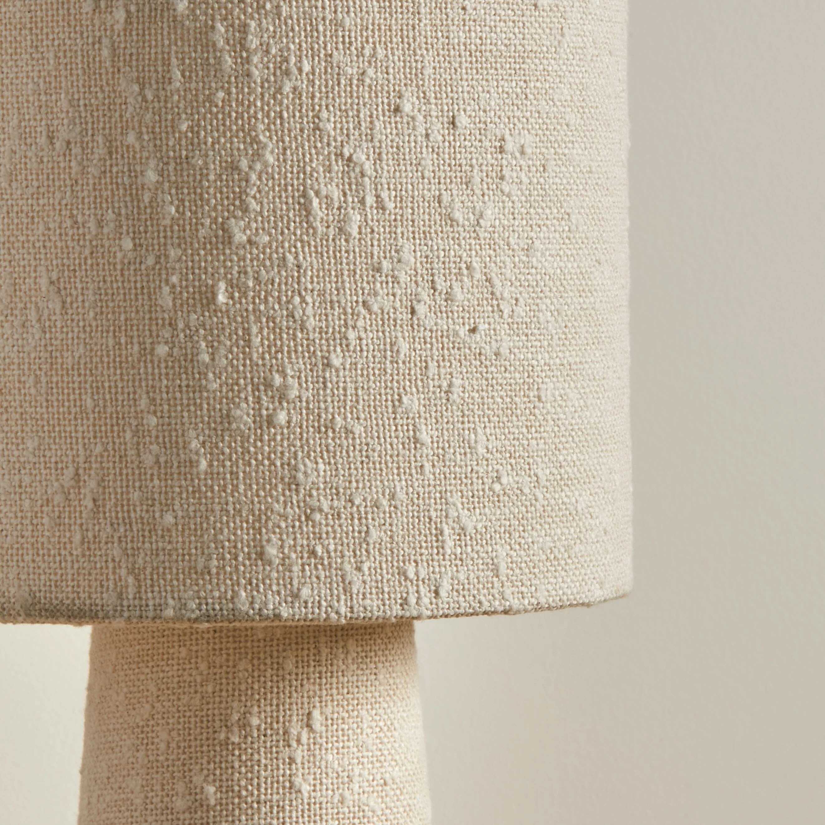 Chattendon 50cm Table Lamp - Ivory Boucle - Image 3