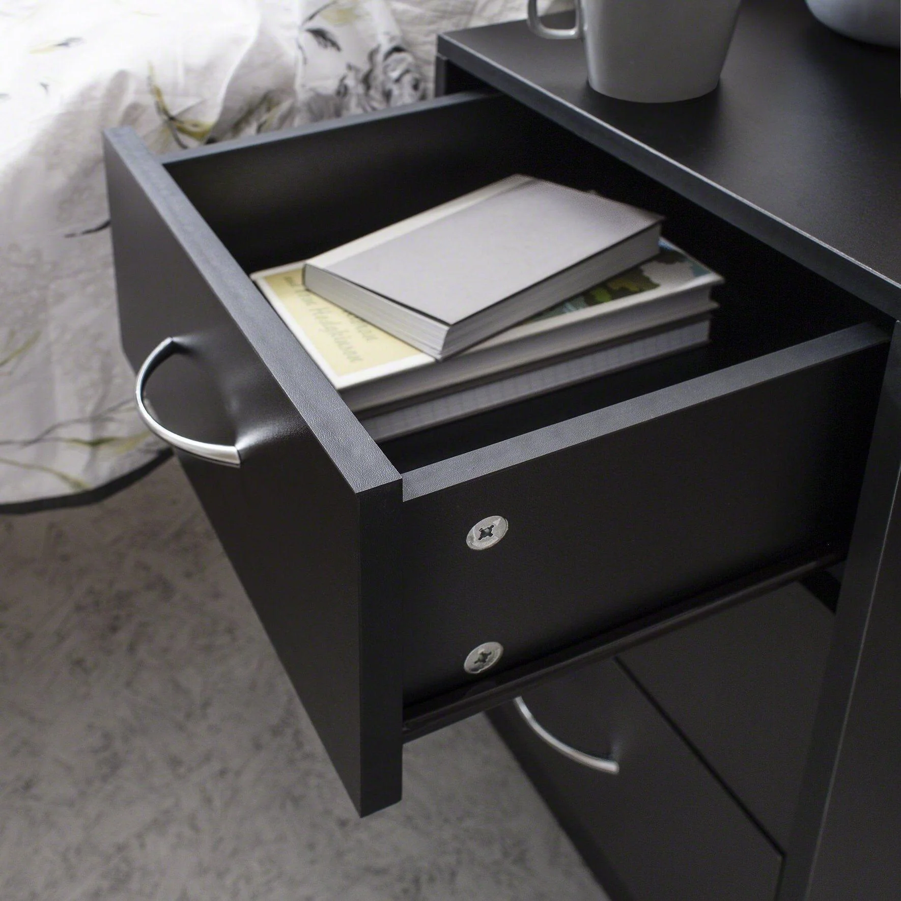 Outlet - Essie Black 3 Drawer Bedside Table - Image 3