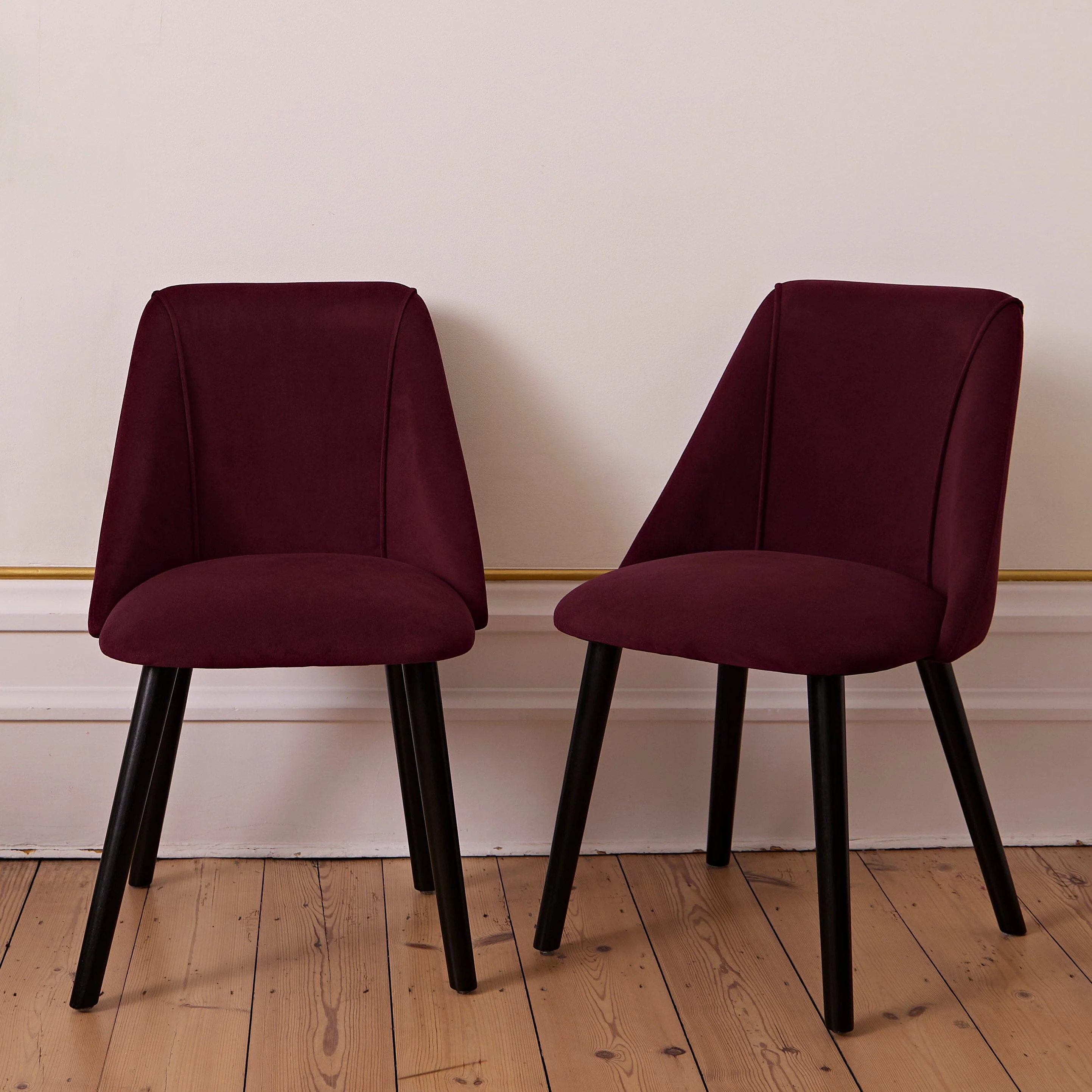 Outlet - Freya Burgundy Red Dining Chair - Set of 2 - Black Oak Legs