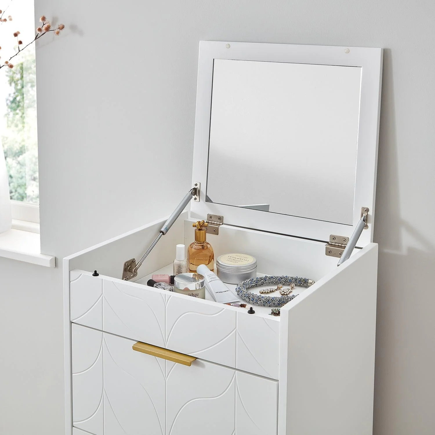 Gloria Tallboy - Snow White - Image 5