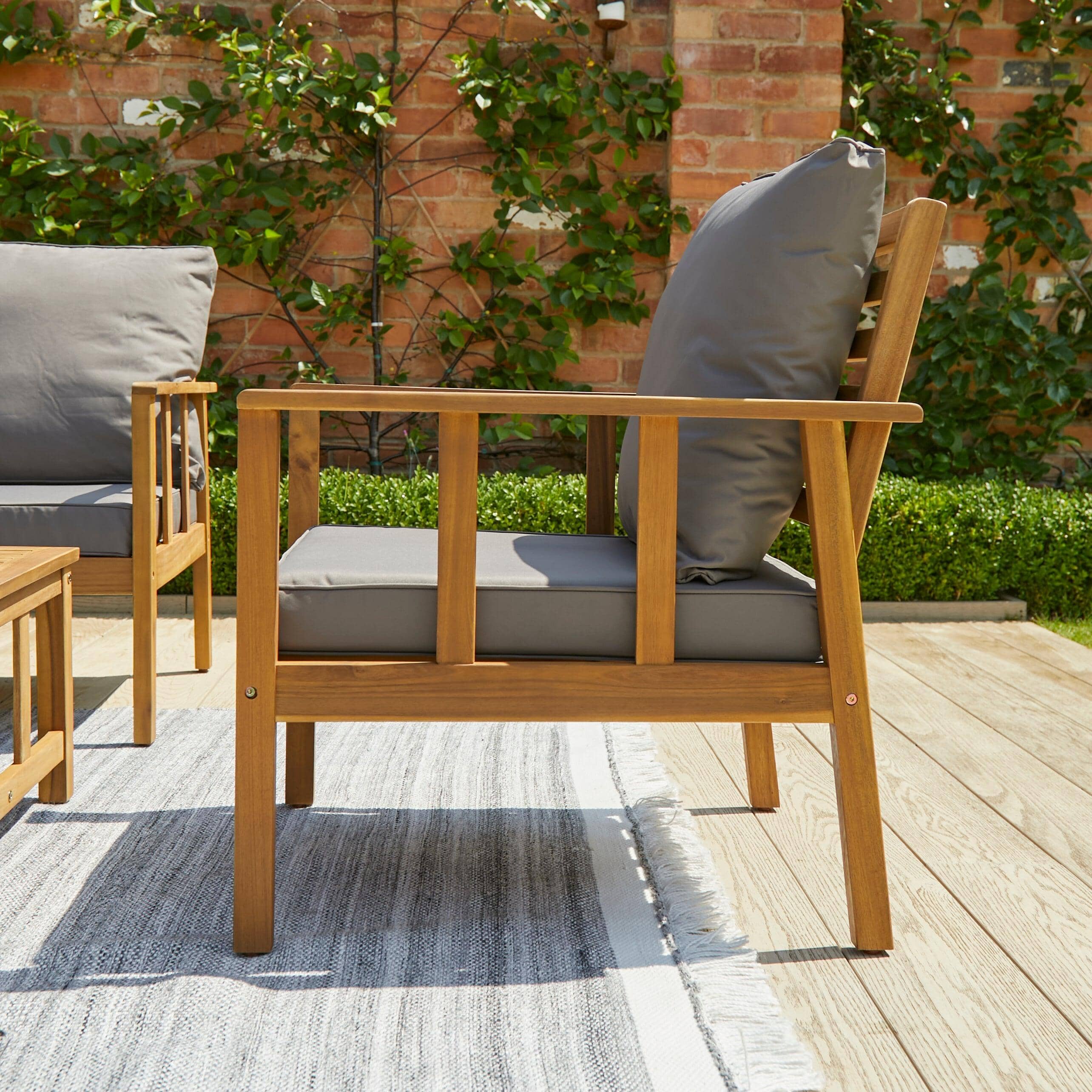 Harrelson Wooden Garden Sofa Set with Cream LED Premium Cantilever Parasol - Grey Cushions - Image 4