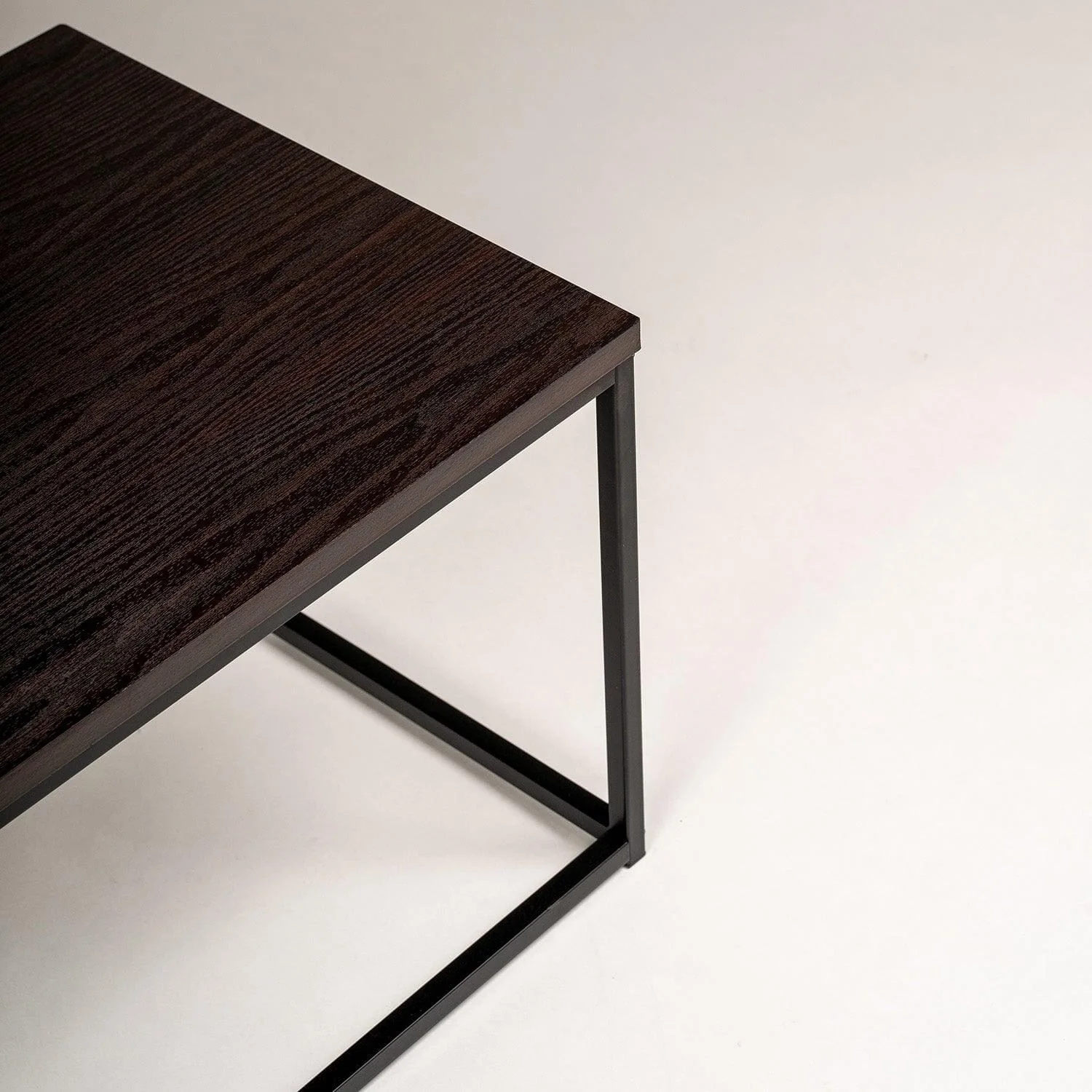 Outlet - Jay Side Table - Walnut Effect & Black - Image 3