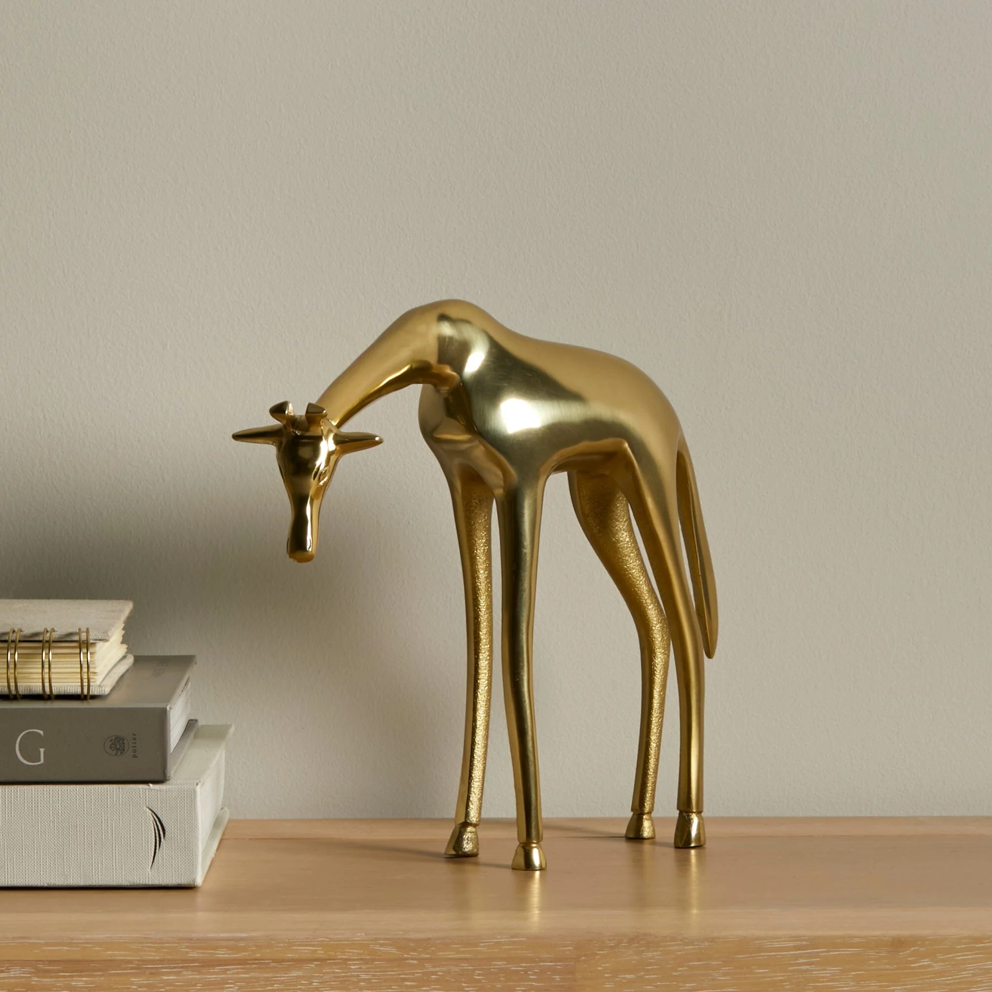 Outlet - Nakuru Resting Metal Giraffe Ornament - Gold - Image 3