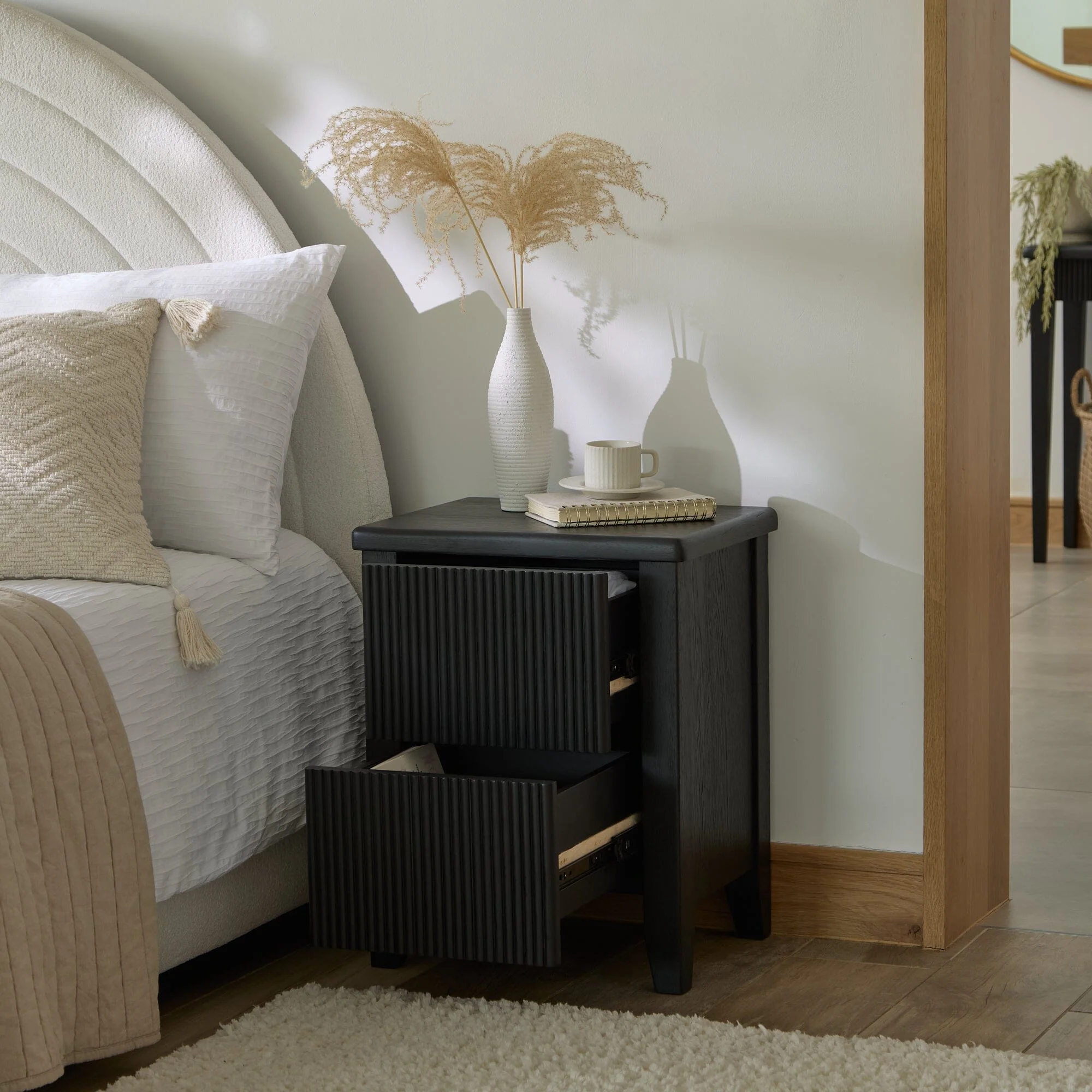 Outlet - Raleigh Black 2 Drawer Bedside Table - Image 3