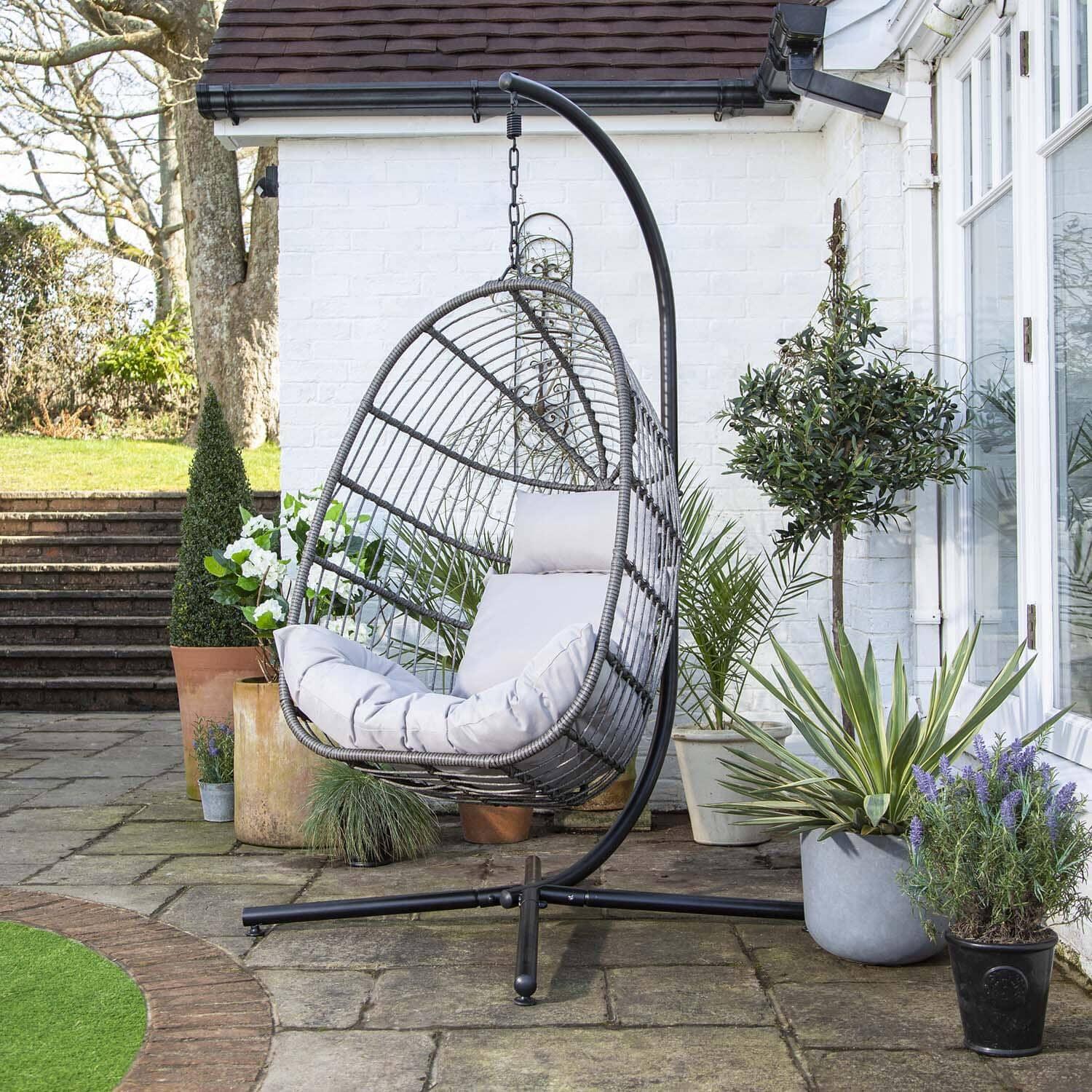 Outlet – Wick hanging egg chair - dark grey rattan