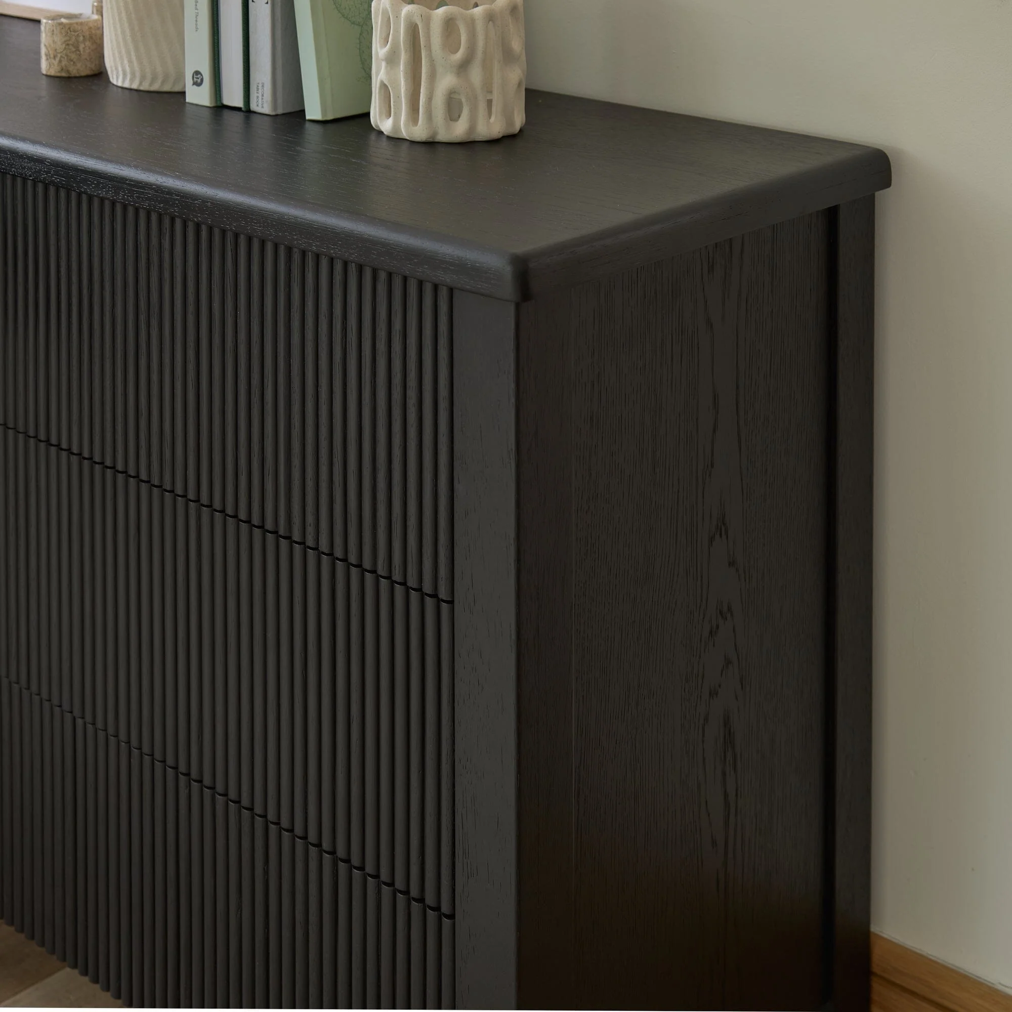 Raleigh 6 Drawer Chest of Drawers - Black - Image 3
