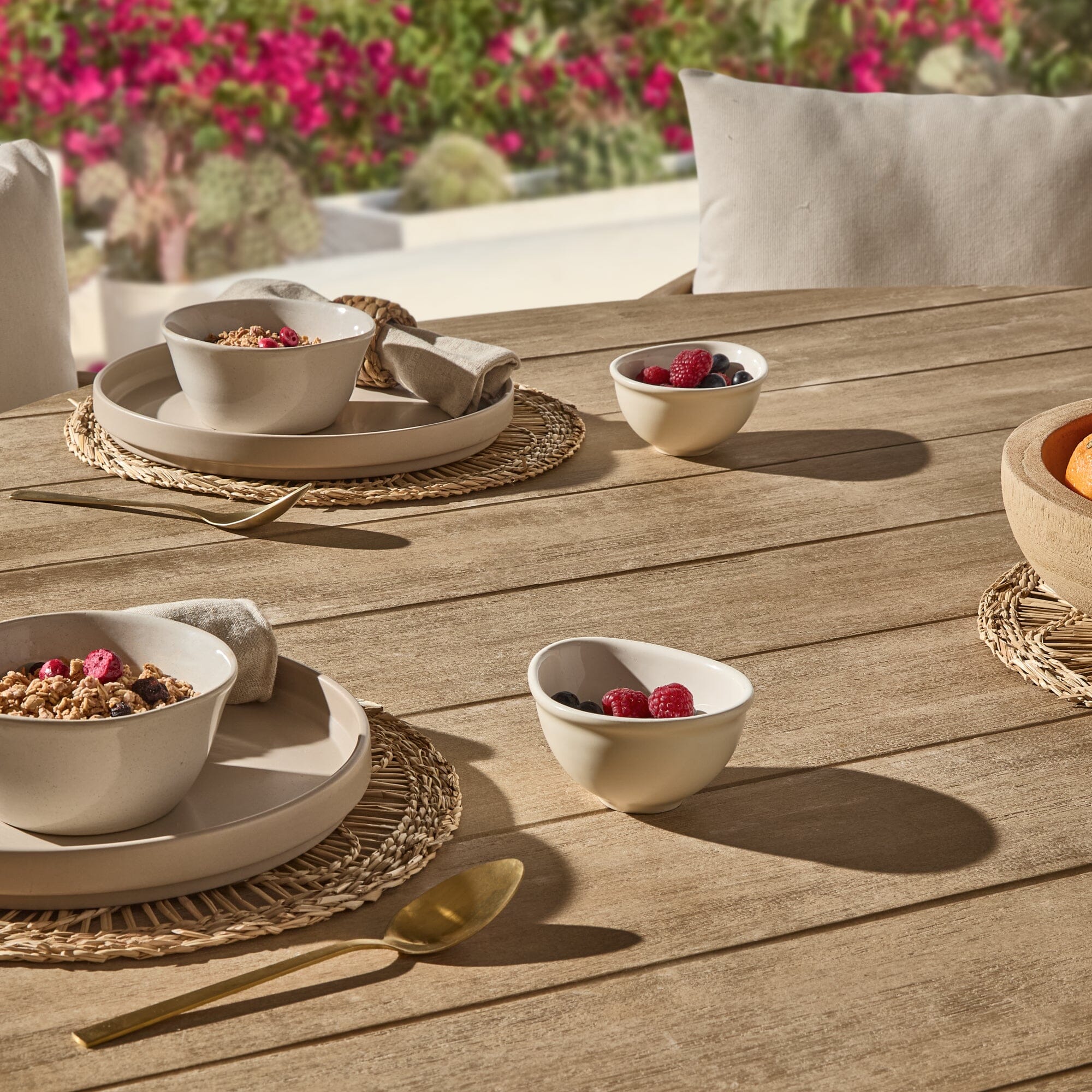 Shiro 6 Seater Wooden Garden Dining Set with 6 Imani Chairs - Whitewash - Image 4