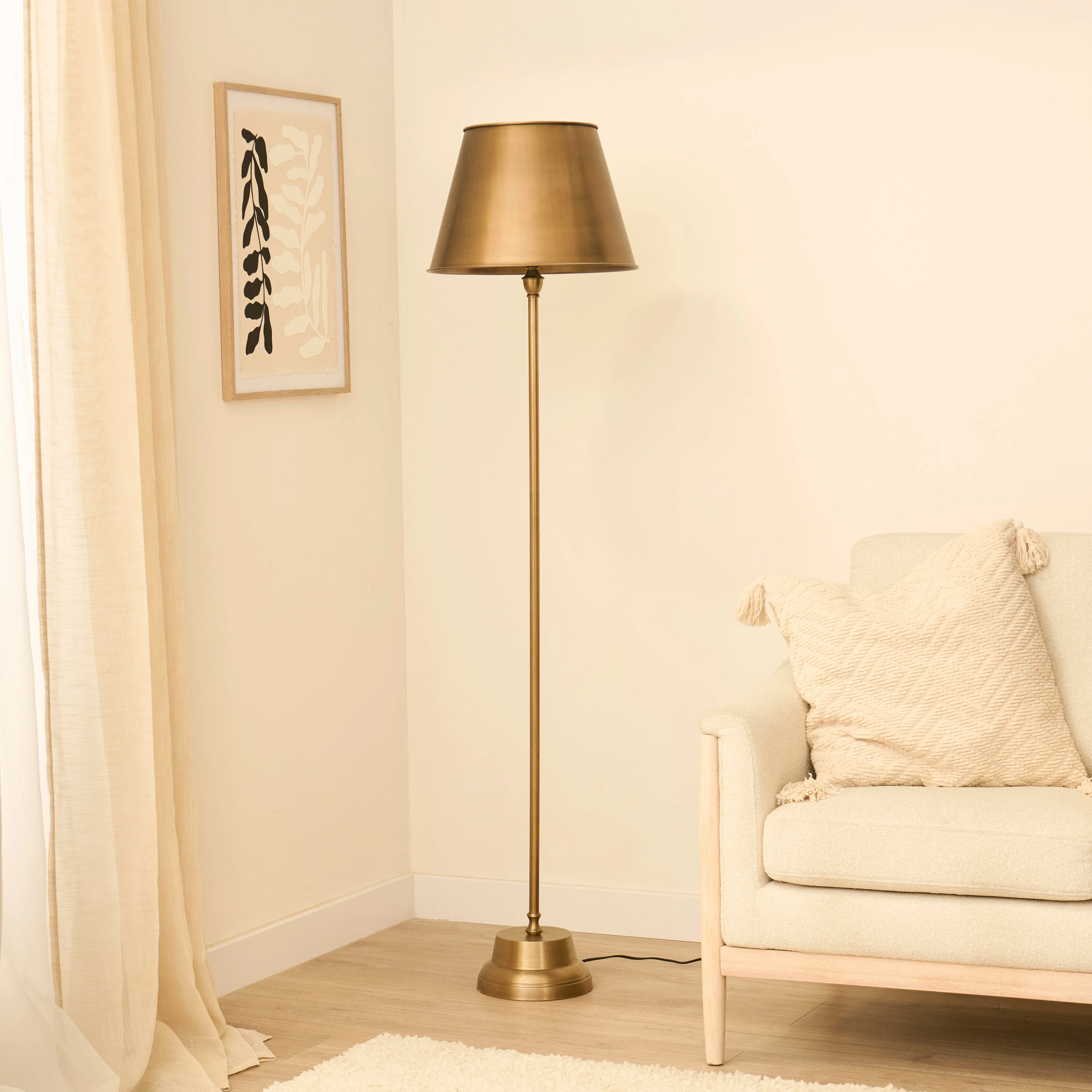 Stowe 136cm Metal Floor Lamp - Gold - Image 2