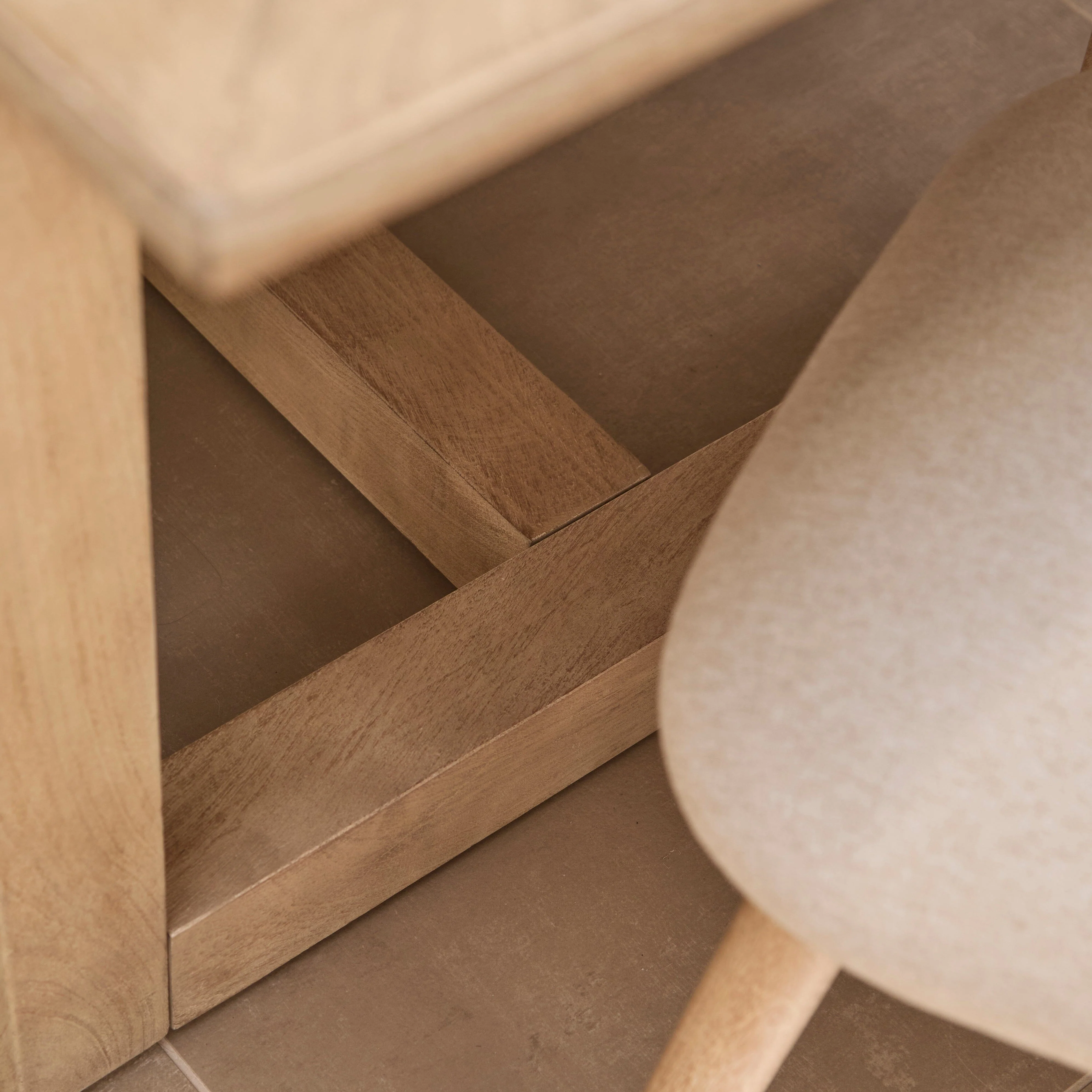 Valdis Mango Wood & Travertine Dining Table - Image 7