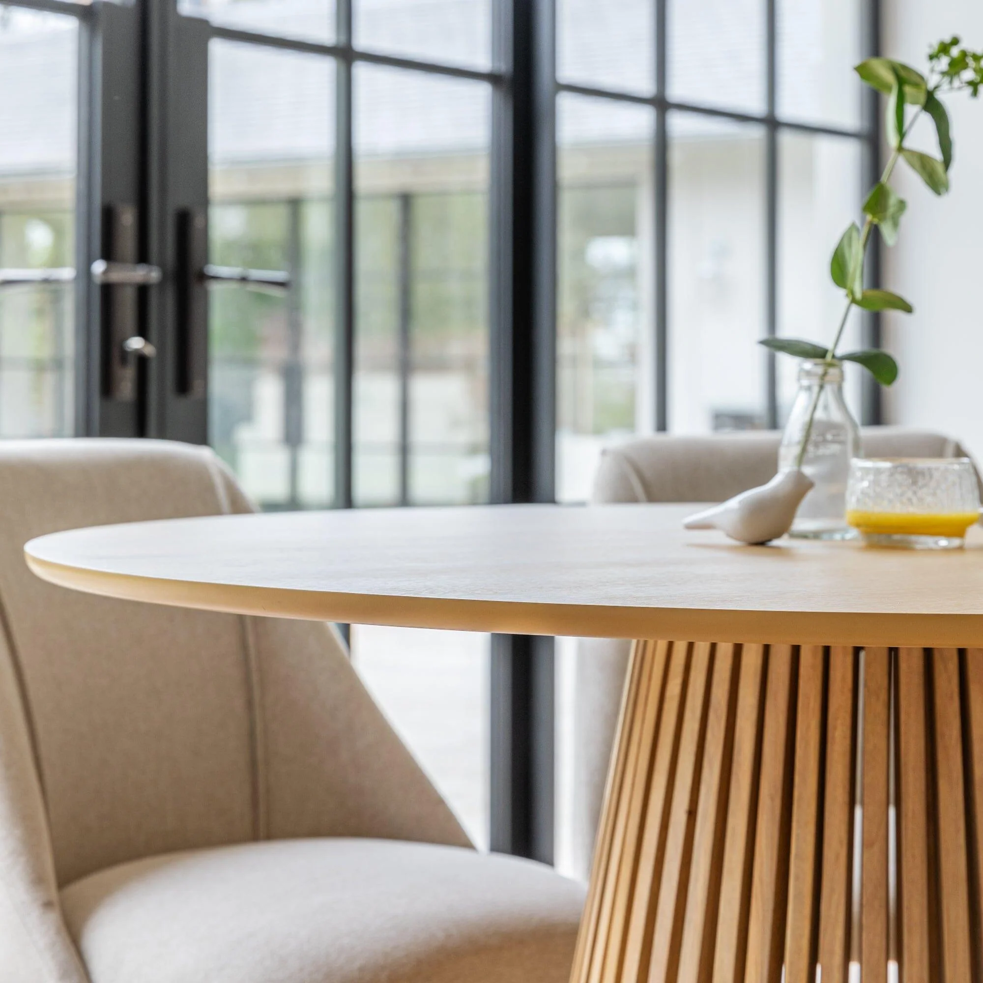Willow Pale Oak Dining Table Set - 4 Seater - Freya Sand Dining Chairs - Whitewash Legs - Image 9